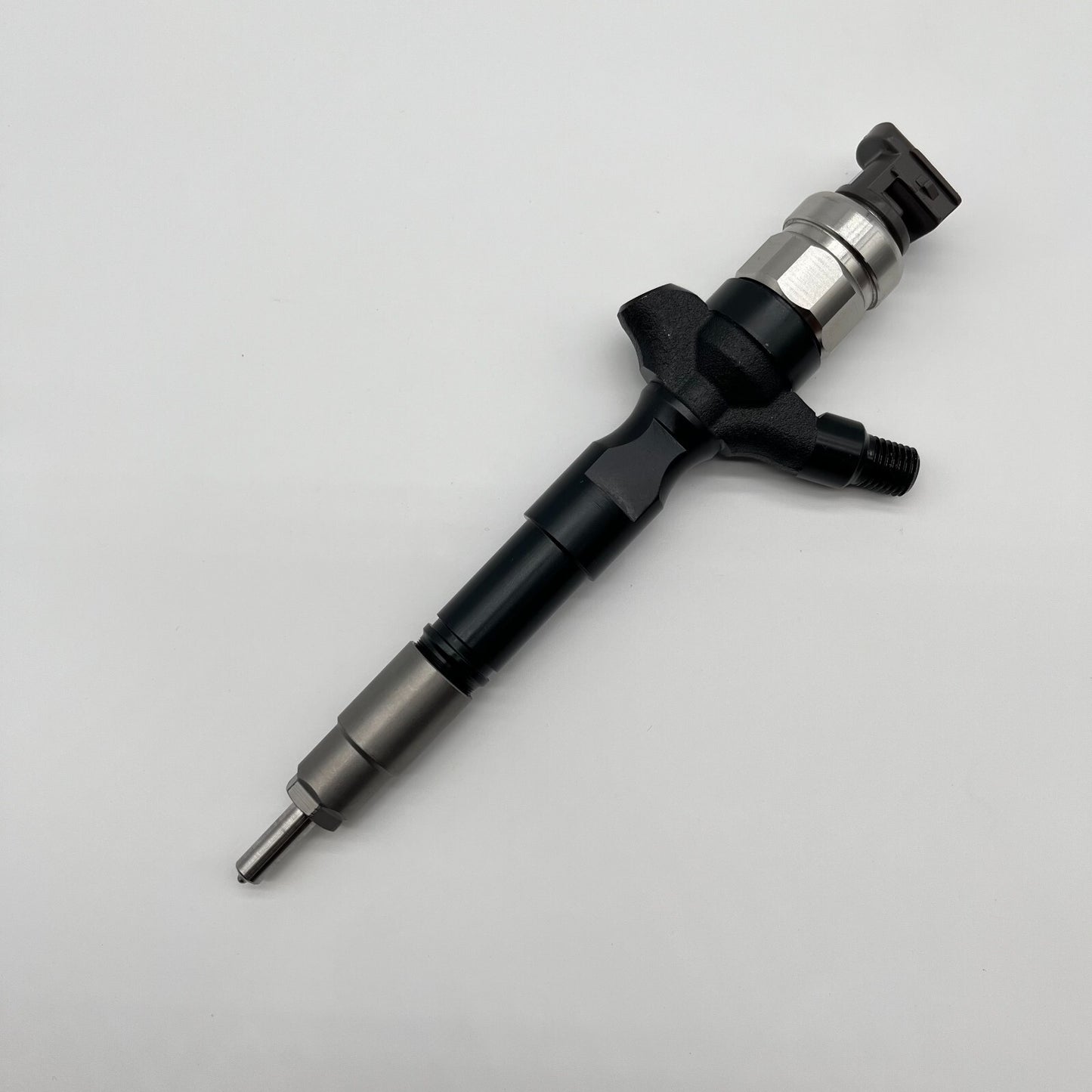 095000-7760 23670-0L010 23670-0L070 Diesel Fuel Injector for Toyota