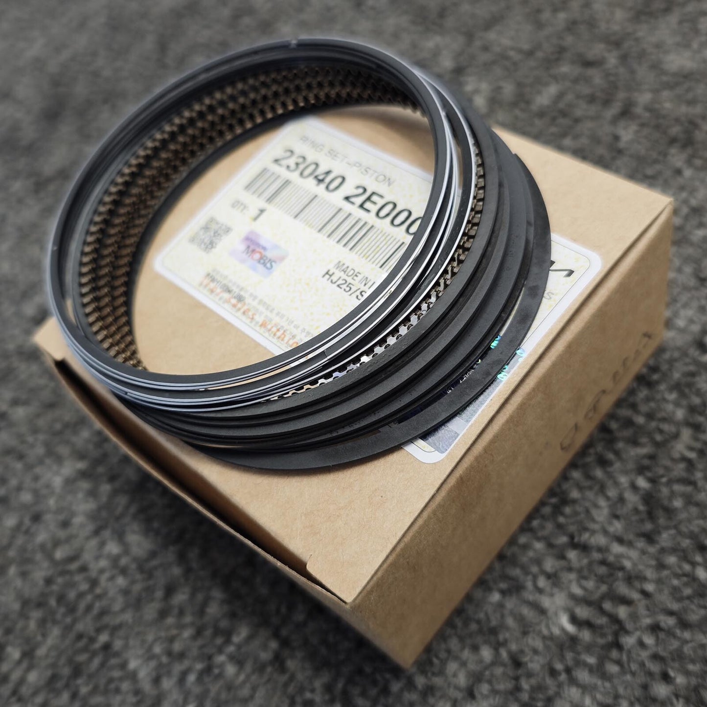 230402E000 Piston Ring STD for Kia Soul 2.0L (2011-2013) and for Elantra 1.8L (2011-2013).