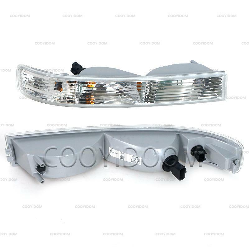 A pair of front parking light turn signals are applicable to for Chevrolet for GMC Van 1500 2500 2003 - 2019