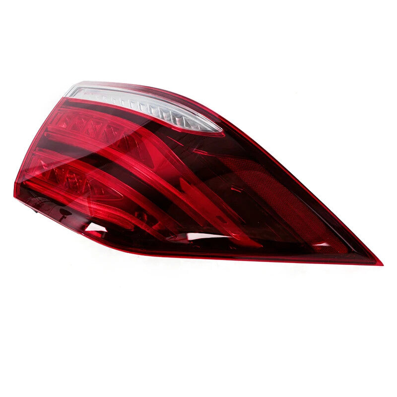LED right-side taillights are suitable for Mercedes-Benz W166, GLE320, GLE500, and GLE550 models from 2016 to 2019.