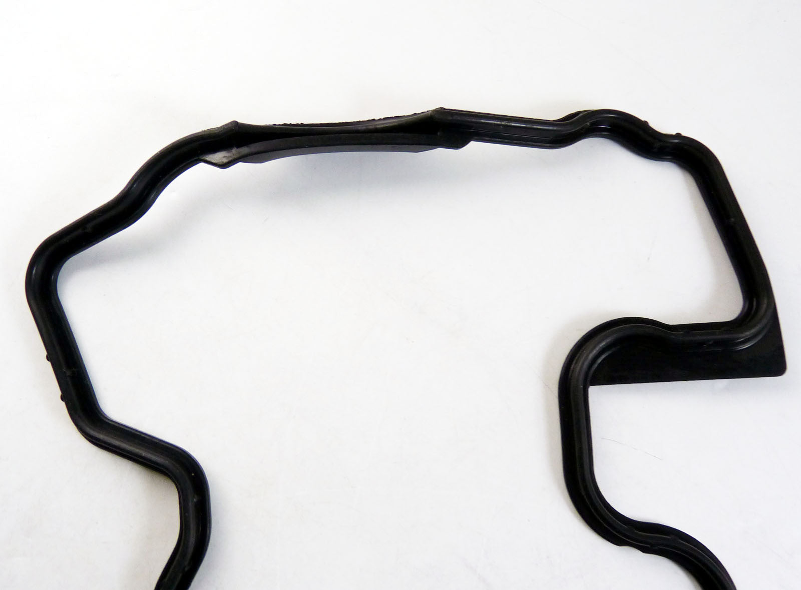 Engine rocker arm valve cover gasket suitable for Mercedes-Benz SLK55 G55 AMG E500 1130160321