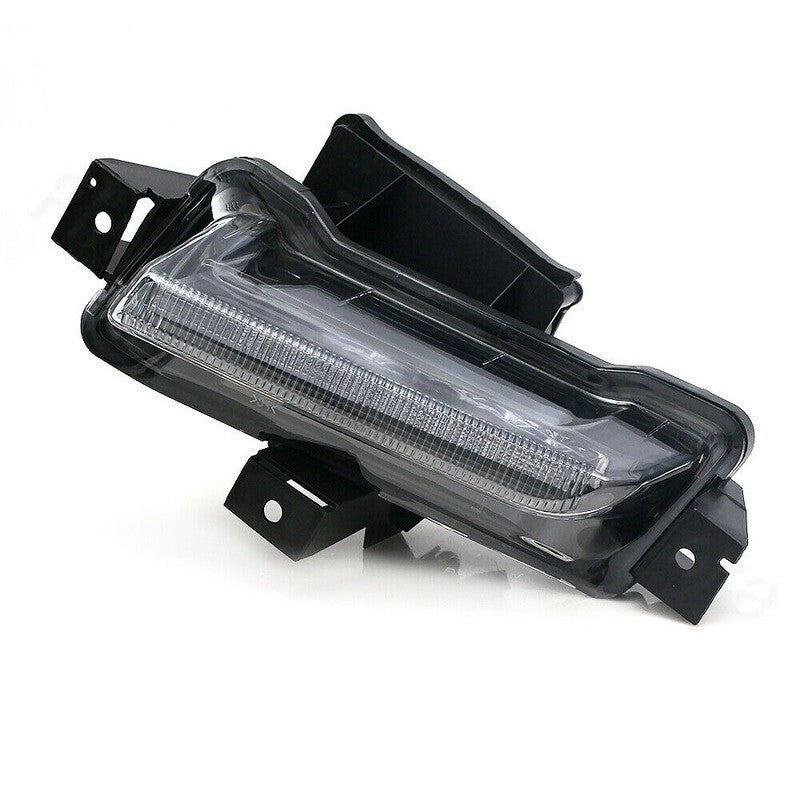 The left daytime running light/fog light is applicable to the for Chevrolet Camaro ZL1 RS 1LT 2016-2019.