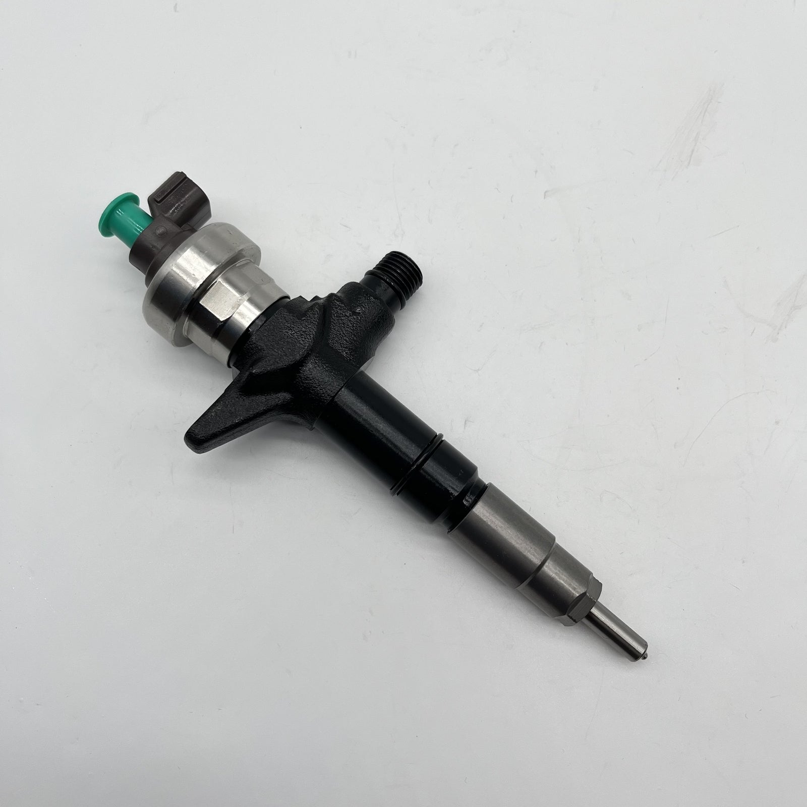 095000-6980 8-98011604-5 Fuel Injector for Isuzu D-Max 4JJ1 3.0L 2007-2021