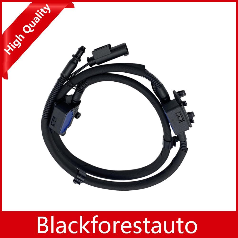 Front Windshield Washer Nozzle Spray Jet for BMW F32 F33 F36 F82 F83 61667367464
