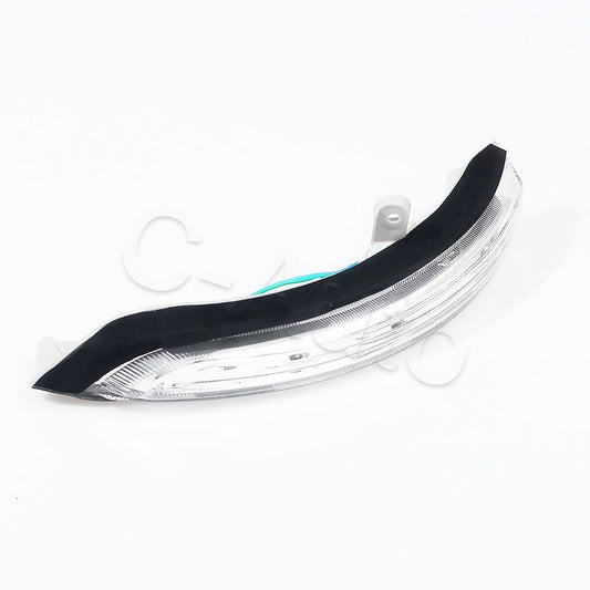 A pair of side turn signals for Nissan Teana 2008-2012 rearview mirrors.