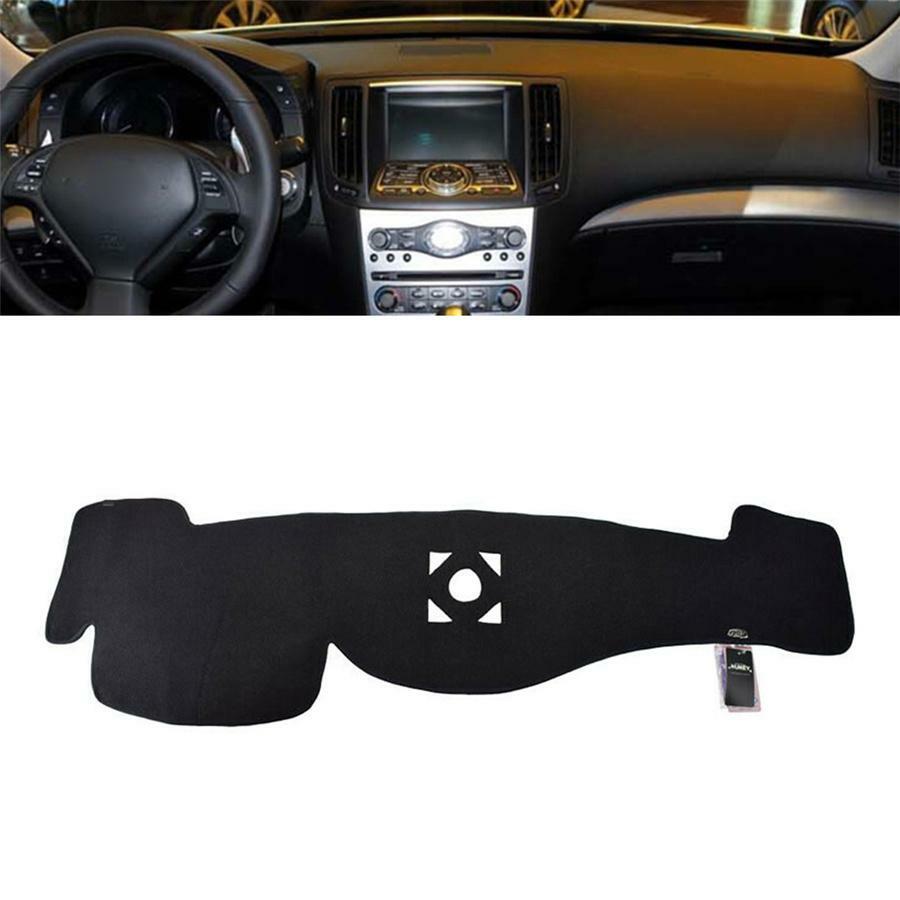 A pair of black front and rear fenders, fender splash protection, and anti-collision protective covers/kits.