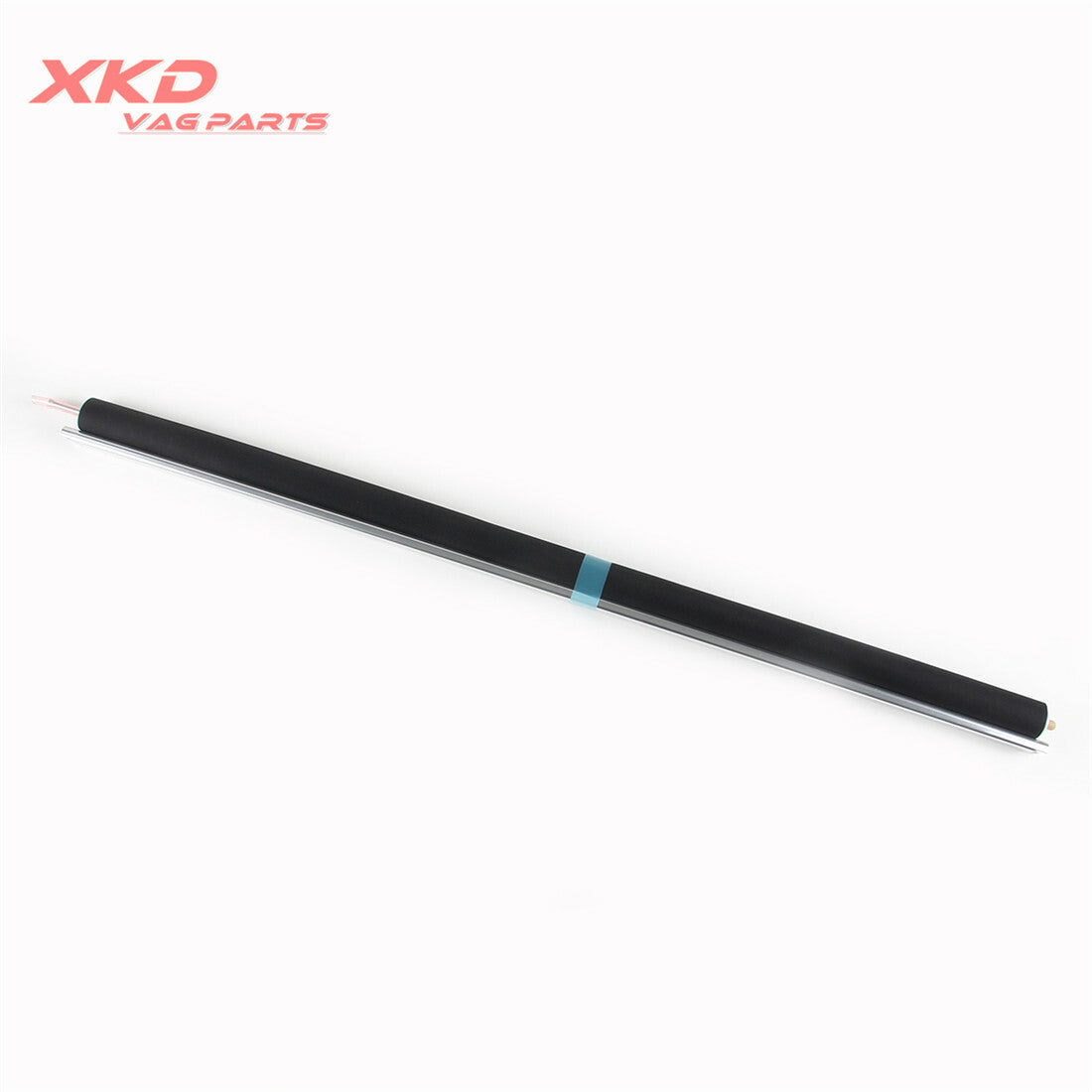 The black sunroof cover is suitable for Mercedes-Benz W246, C180, C350, X204, and A20478001409F67.