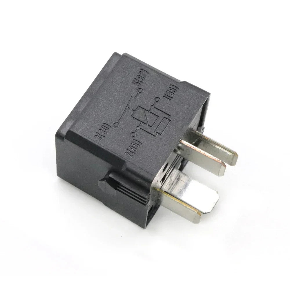 0009828023 4-pin fuel pump relay A0025421319 Applicable to for Mercedes-Benz 600SL C230 E300