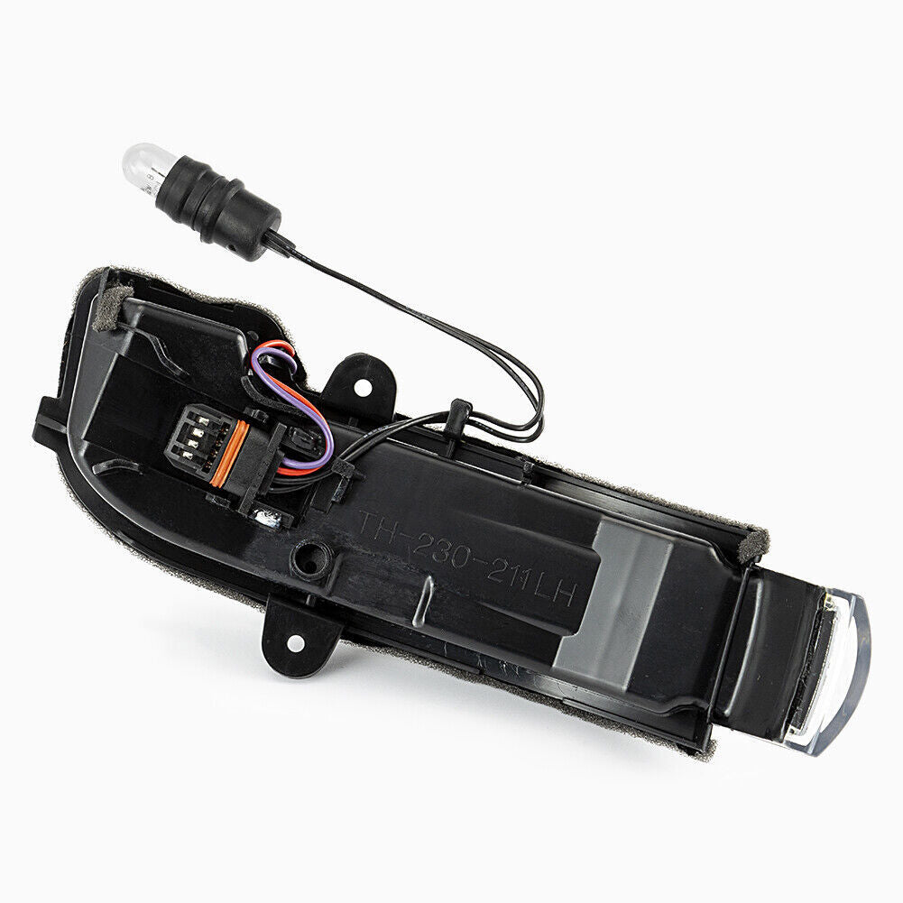 The left-side turn signal light is applicable to for Mercedes-Benz E-Class W211 S211 2002 - 2007 2038201321 CB