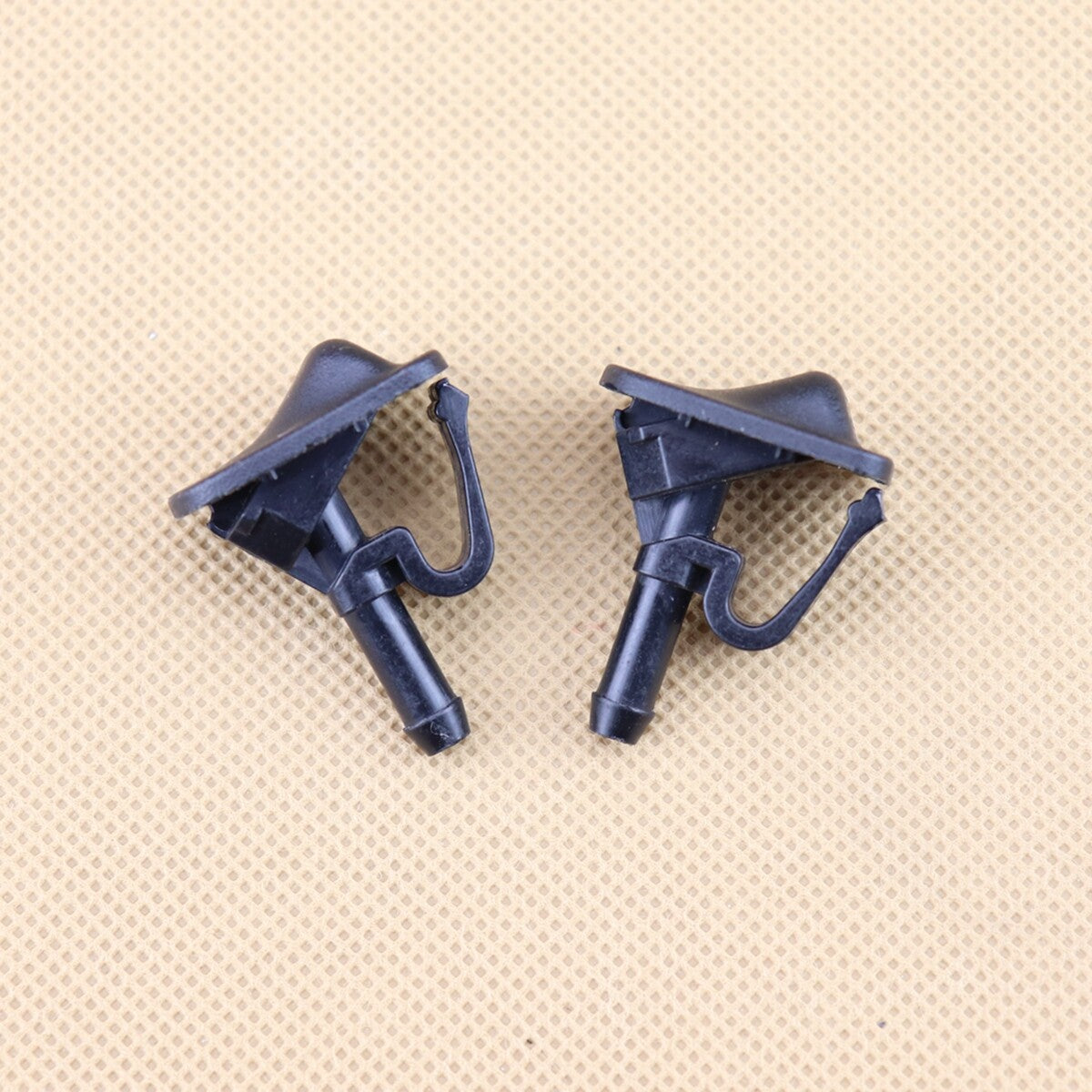 One pair of windshield washing machine nozzles suitable for 02-12 for Jeep for Wrangler and 02-06 for Jeep TJ 55156728AB