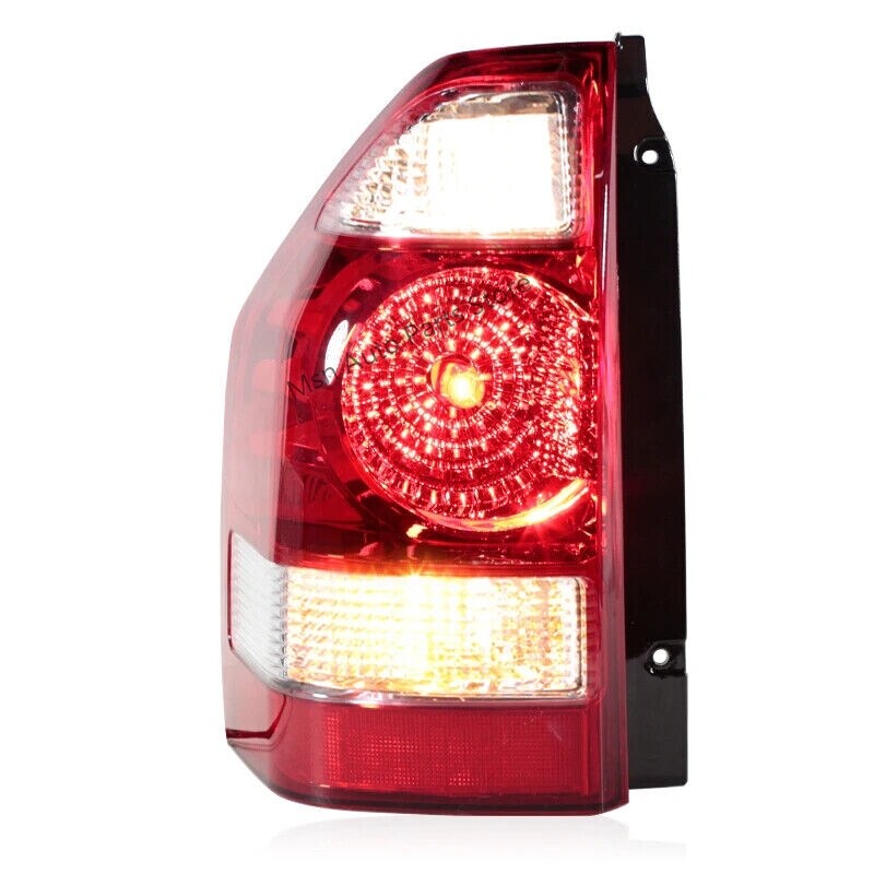 Left Rear Tail Light Turn Signal Lamp With Bulb for Mitsubishi Pajero 2003-2006