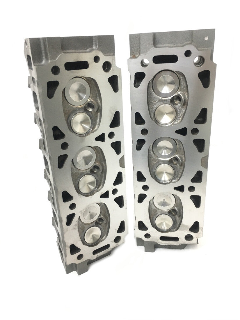 for Ford 3.0L 6cyl OHV Cylinder Heads Assembly F6DE PAIR / SET