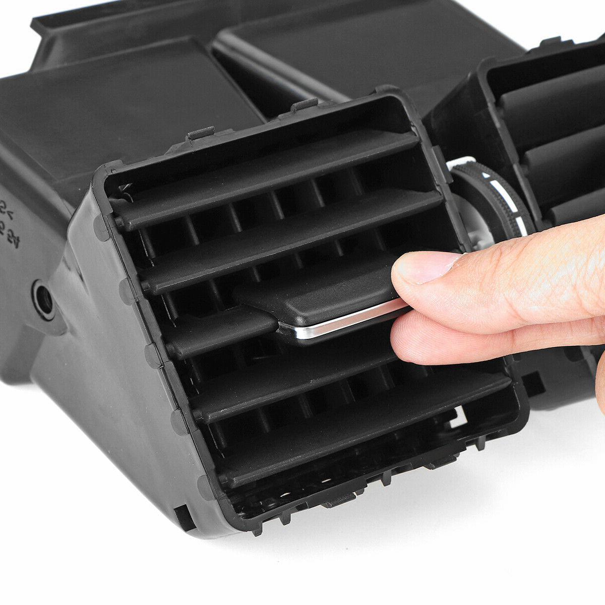 The center console Air AC vents are suitable for Mercedes-Benz W166, W292, ML, GL, and GLE models from 2012 to 2019.