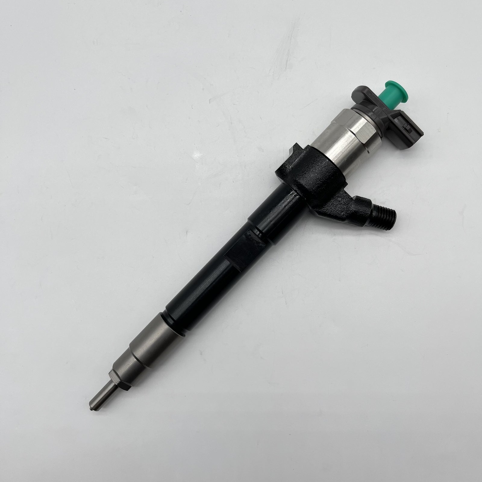 New Fuel Injector 1465A367 295050-0890 DCRI300890 Fit for Mitsubishi L200