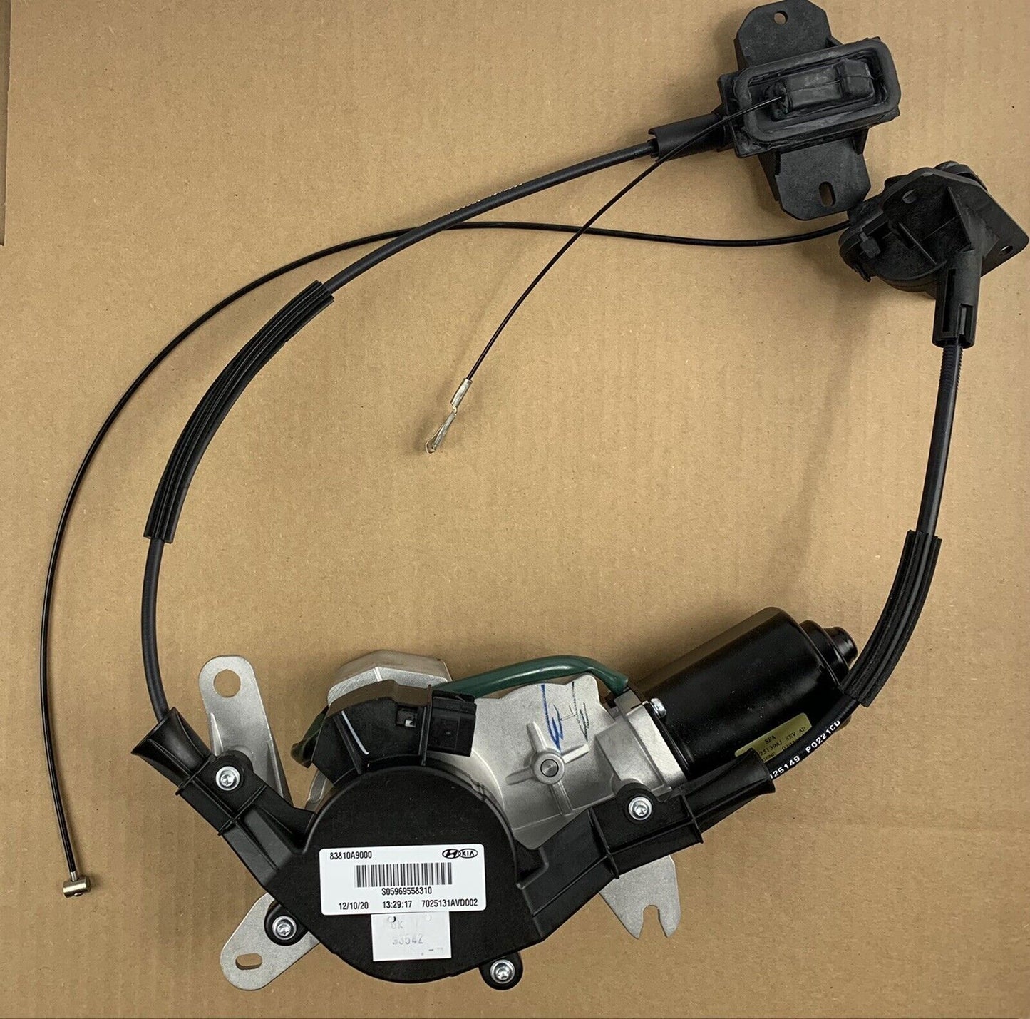 Rear Door Power Sliding Lock Actuator Motor Left Driver Side for OE Sedona 15-20