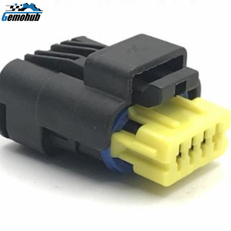 Taillight Tail Light Wiring Plug for Renault CAPTUR/Latitude 2011-2013 FLUENCE