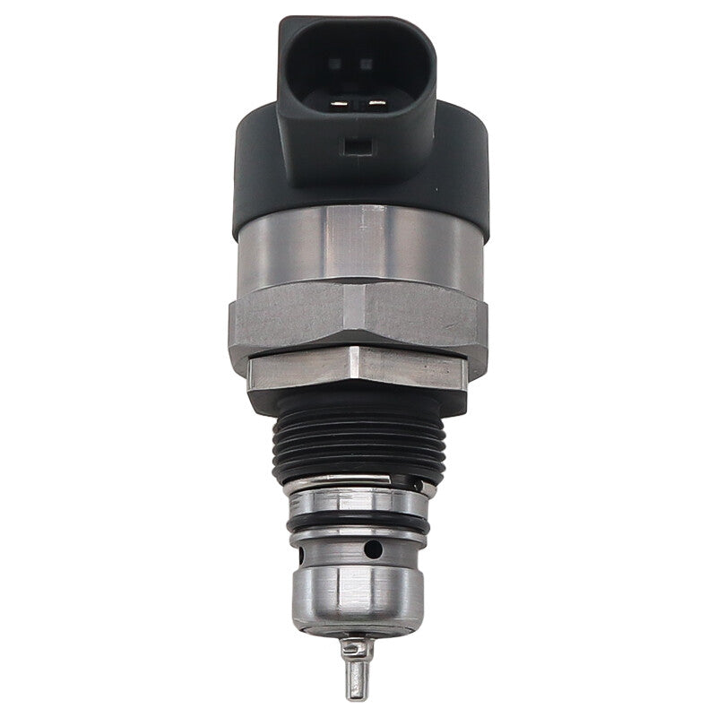 0281006074 057130764AA Fuel pressure regulator suitable for Volkswagen for Passat and for Audi A3.