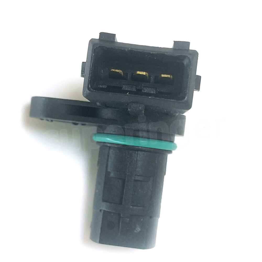 Engine camshaft position sensor suitable for Hyundai and for Kia 1.8L and 2.0L engines (2004-2015). 39350-23910