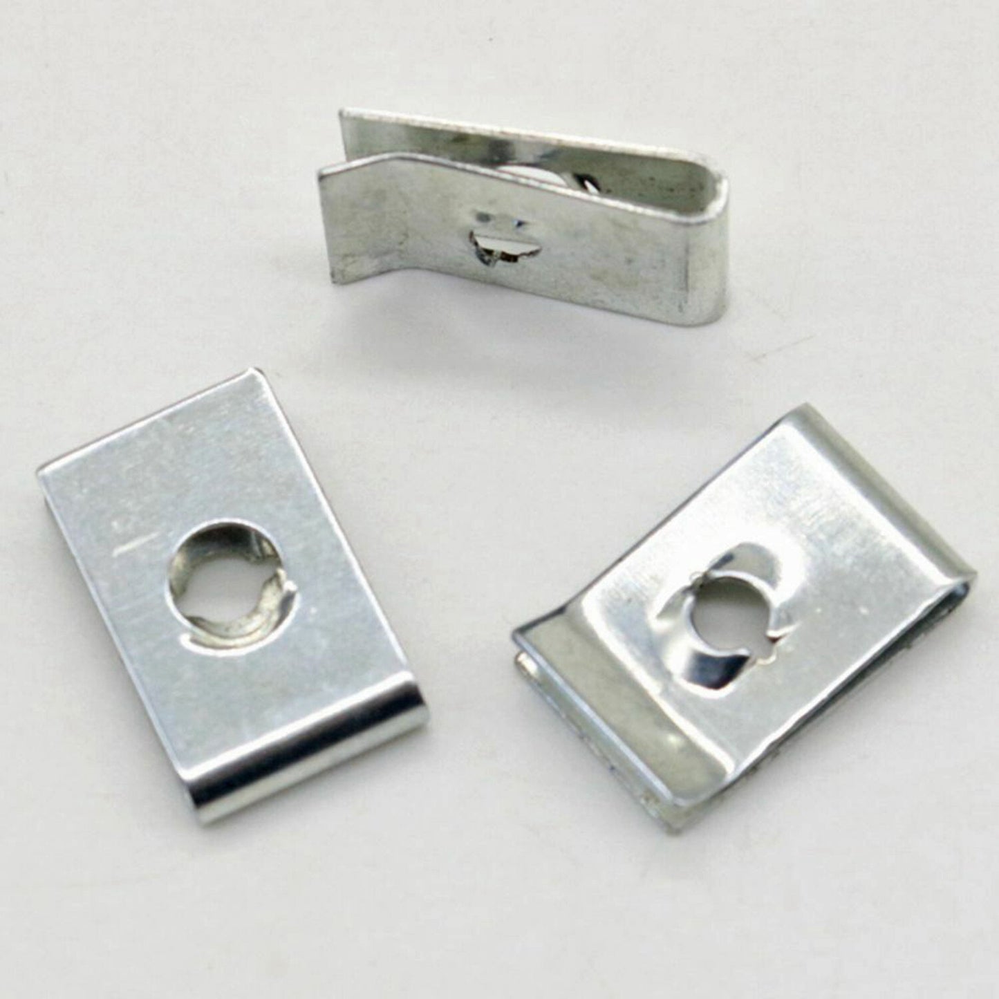 10-piece pack of clips for securing the grille panel of for Nissan Frontier 01553-01743 cloak.