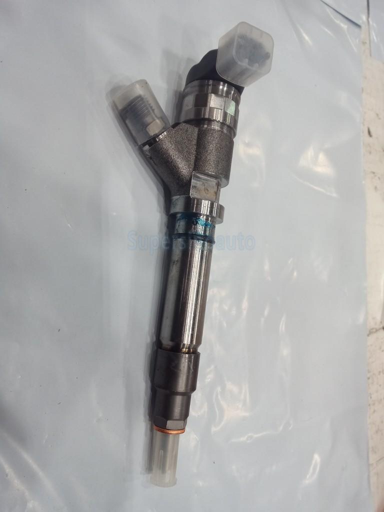 Fuel Injector for Chevy for GMC Savana for Sierra Express Silverado 2500 6.6L 0445120027