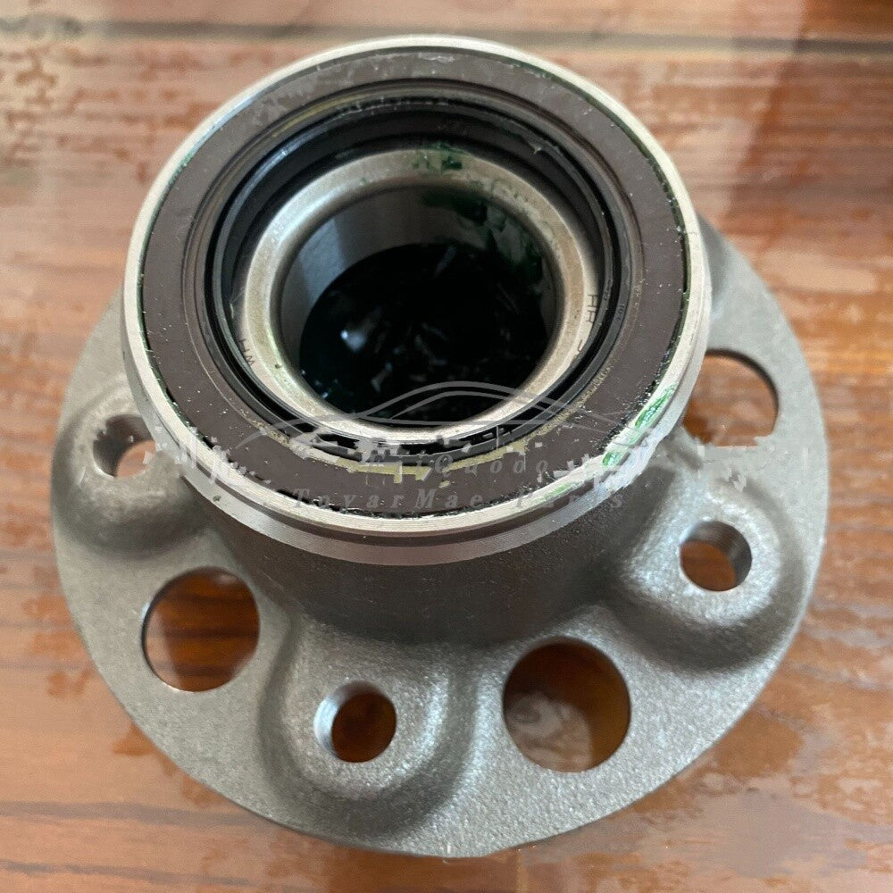 for Mercedes-Benz C218 CLS Front Wheel Hub and Bearing A2183300125