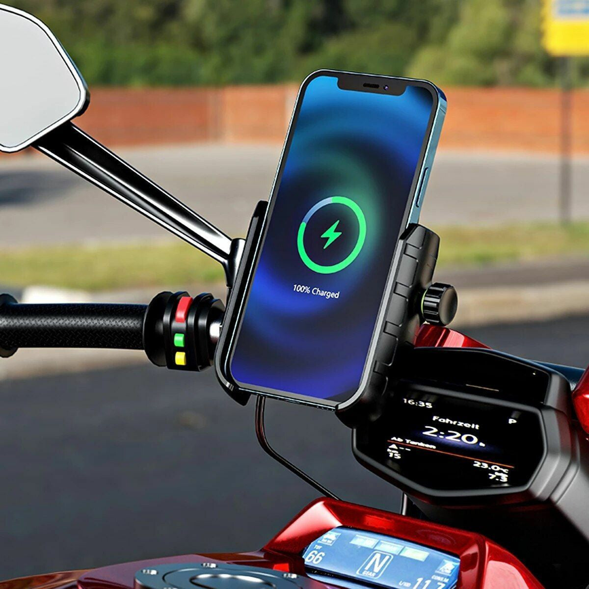 Motorcycle charger holder, wireless charging holder 3.0, GPS motorcycle, suitable for 4-7 inch phones.