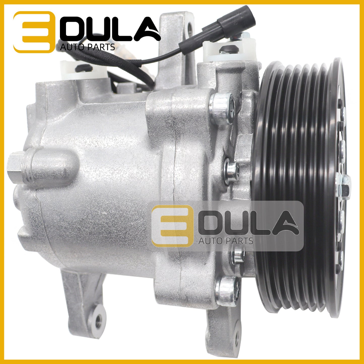 The SV07E AC compressor is suitable for Kubota M126, M135, and M6 tractors (model 447280-3050, 3P99900620).