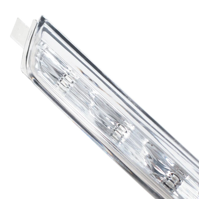 Dual LED turn signals on the side mirrors (95130428) are suitable for Chevrolet Aveo (2012-15).