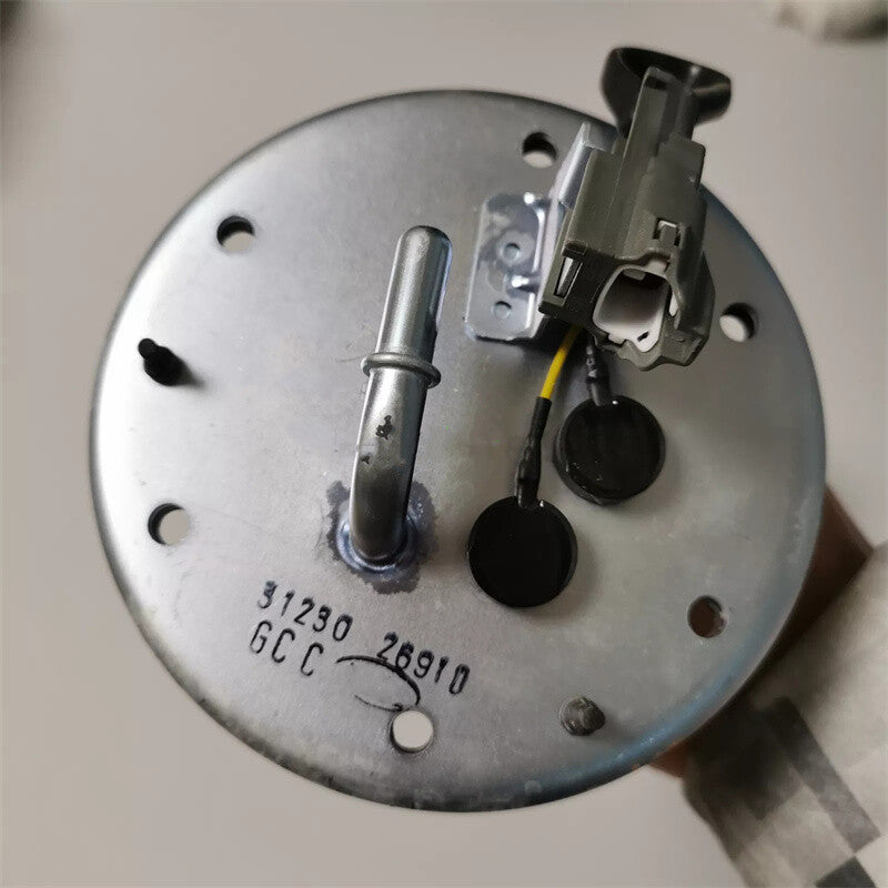 The fuel tank transmitter unit level sensor is suitable for modern Santa Fe SM 2001-2005 models 2.4 and 2.7.