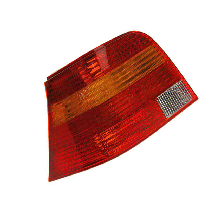 The left rear taillight is suitable for the for Volkswagen for Golf 4 MK4 IV (1998-2002).