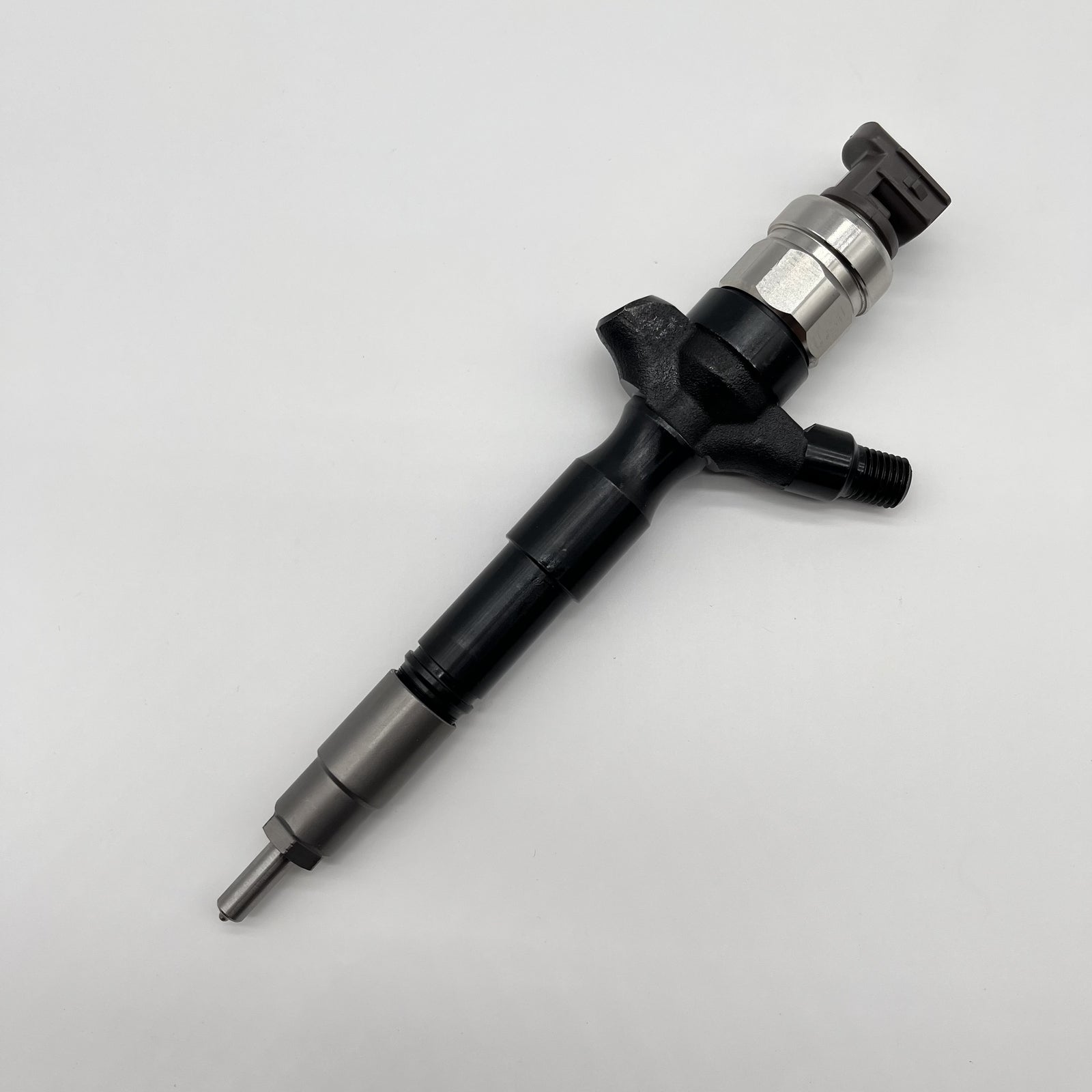 Diesel Fuel Injector Assembly 095000-6190 23670-30100 For T/OYOTA H/ILUX Engine