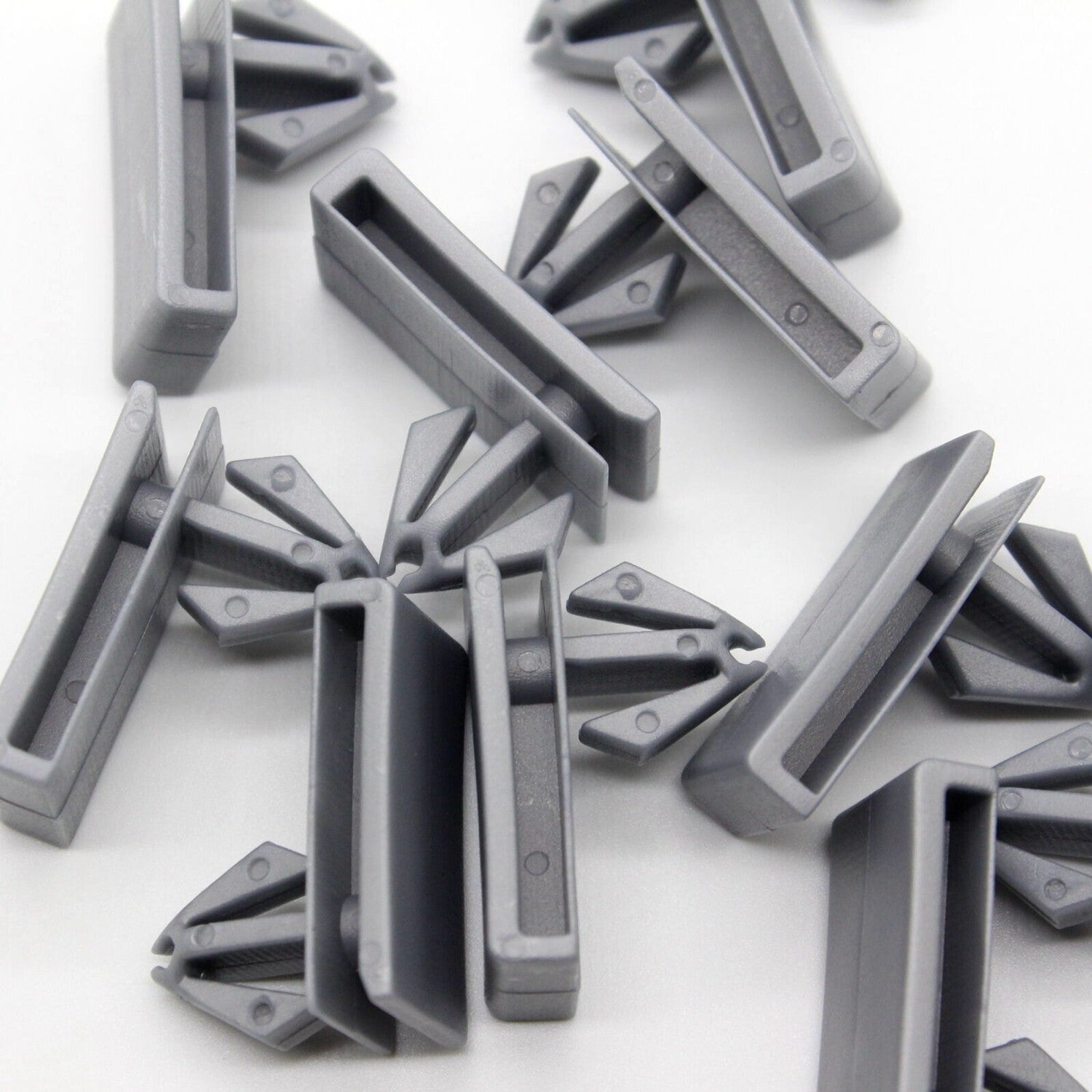20 Pcs Clips For GM 15221959 Cobalt HHR Rocker Panel Moulding Retainer Fasteners