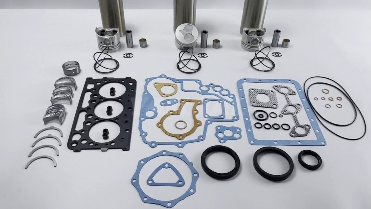 new D722 D722E overhaul and rebuild kit with complete set of gaskets and bearings for Kubota vehicles.