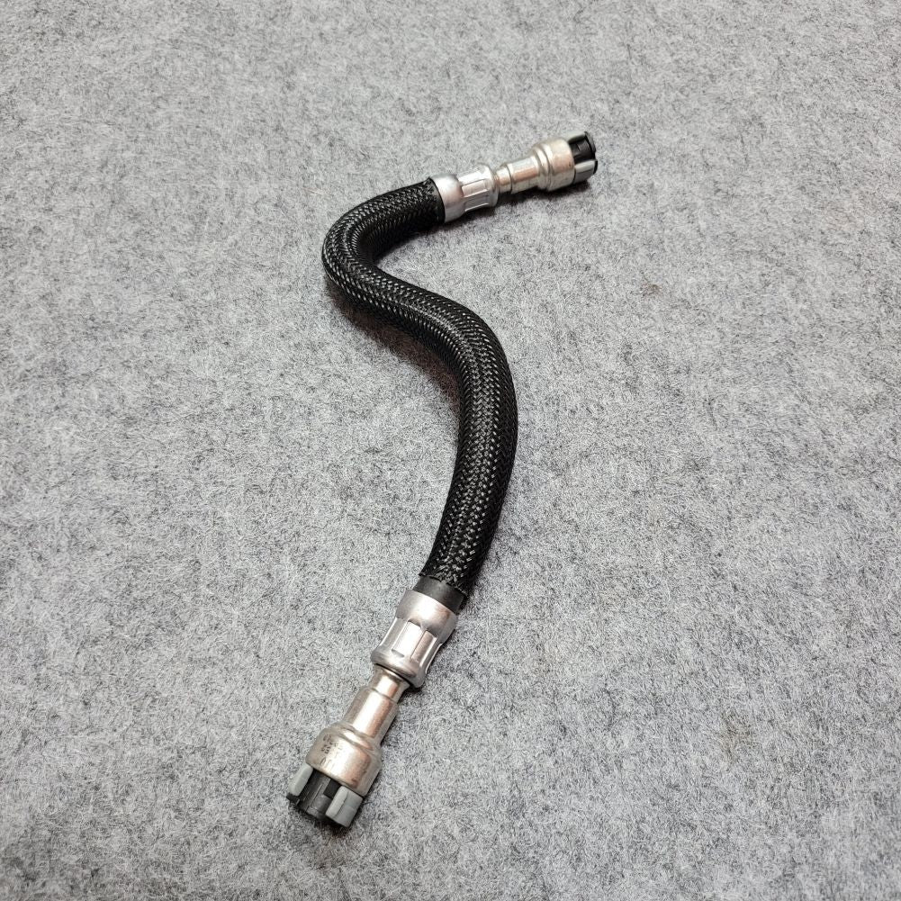 Fuel Hose Feed Line for BMW 750Li F01 F02 09-15