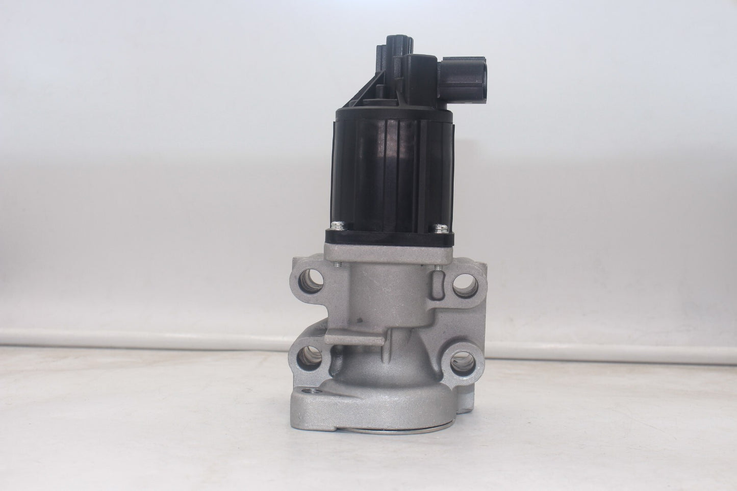 Recirculation EGR Valve 1582A037 for Mitsubishi L200 Pajero Triton Shogun 831018