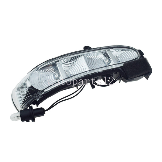 The right-side turn signal light is applicable to for Mercedes-Benz E-Class W211 S211 and G-Class W463-.