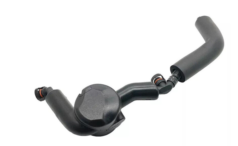 11617563477 Crankcase PCV Breathing Tube Hose Suitable for BMW X5 550i 650i 750Li (06-10)