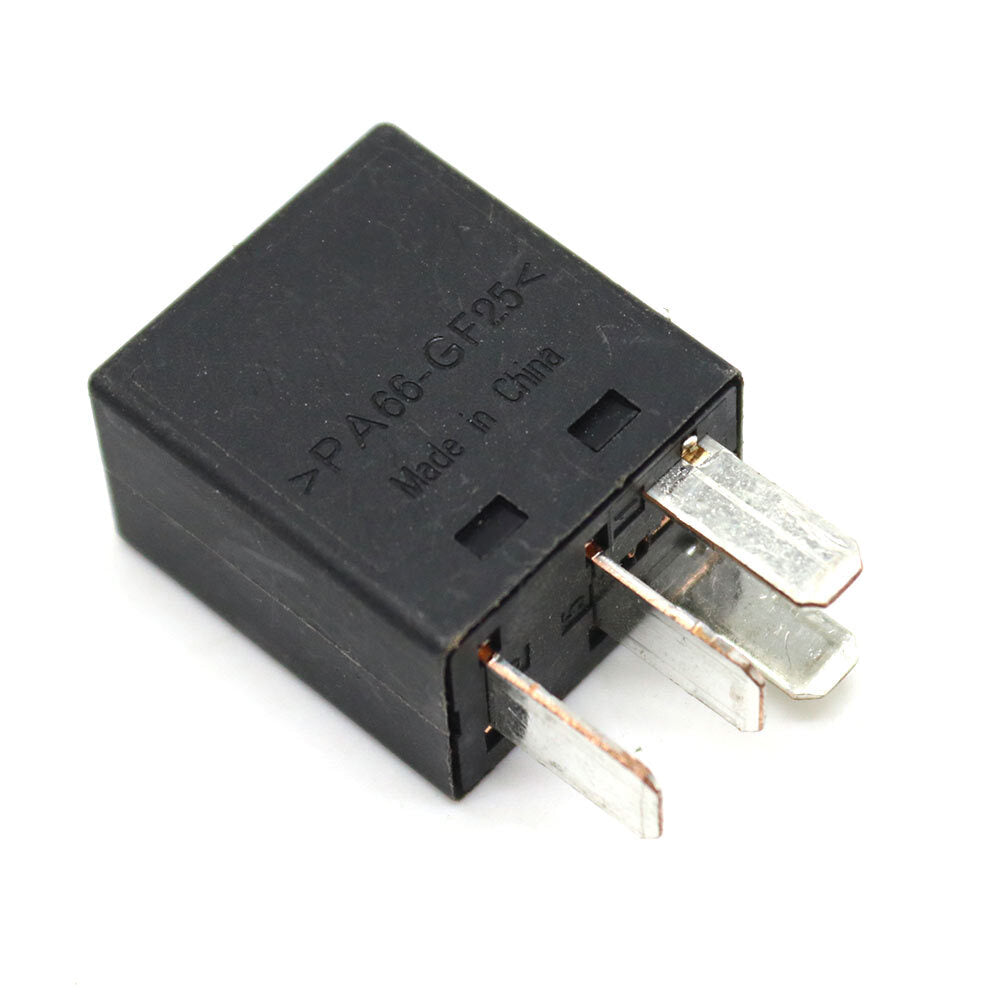 This multi-purpose relay is suitable for Mercedes-Benz A200 2017 and 2018 Sport 1.6L (model number 0025421119).