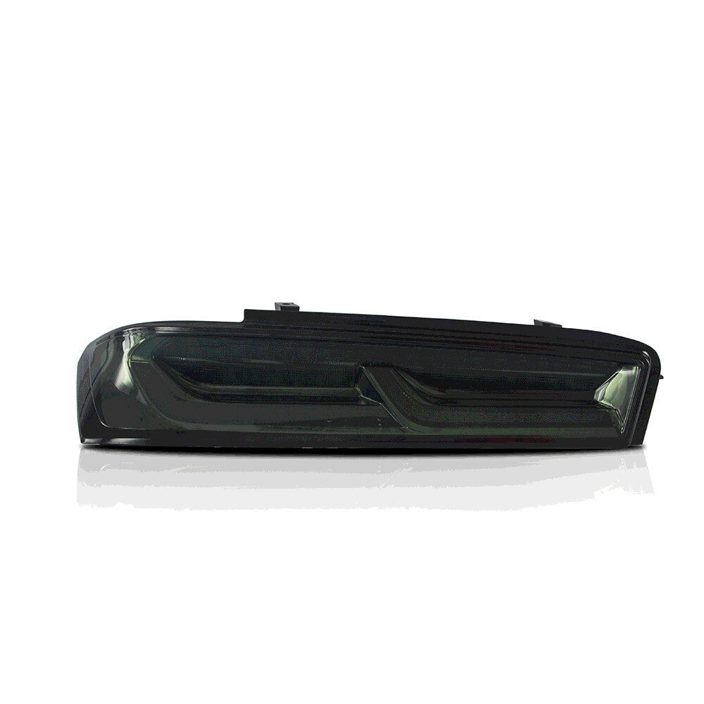 The right-side smoke effect applies to the 6th generation LED taillights of the 2016-2018 for Chevrolet Camaro.