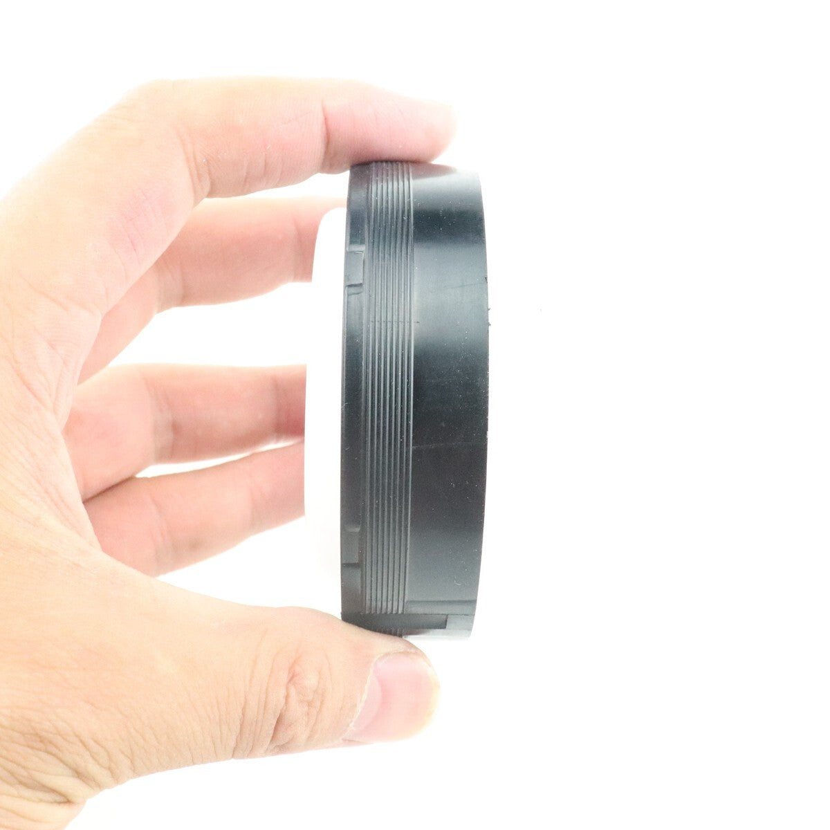 11117547842 is a crankshaft seal suitable for BMW 128i, 135i, 325i, 535i, 740i, 740Li, X3, X5, X6, and Z4 models.