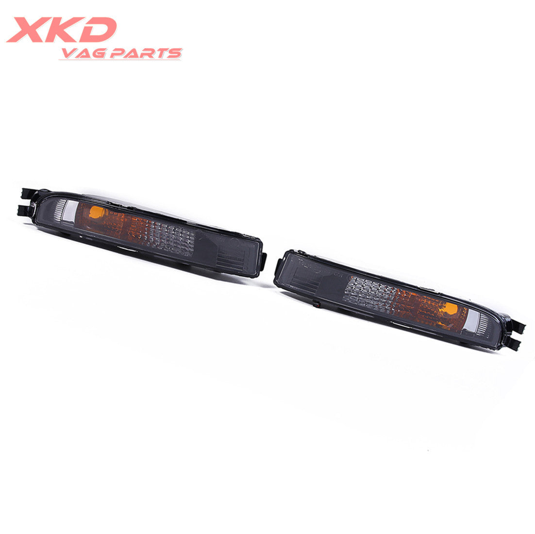 A pair of turn signals without bulbs for Volkswagen Bettle 2012-2016 5C5953041A
