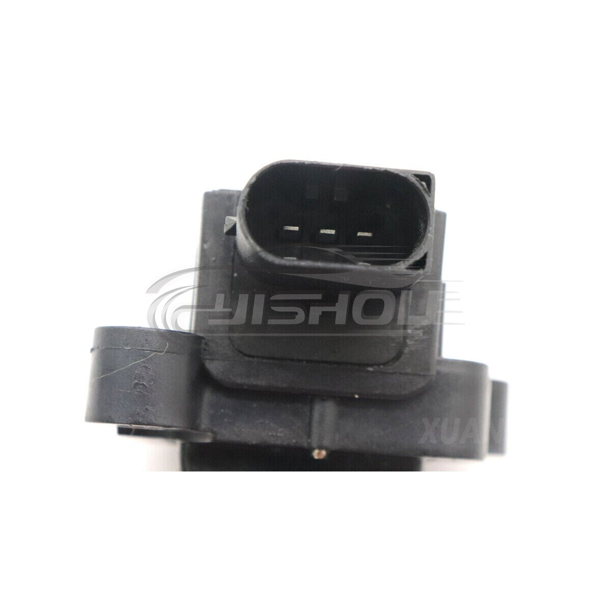 The new A0001501580 ignition coil is suitable for Mercedes-Benz C230 Kompressor 1.8L L4 UF555.