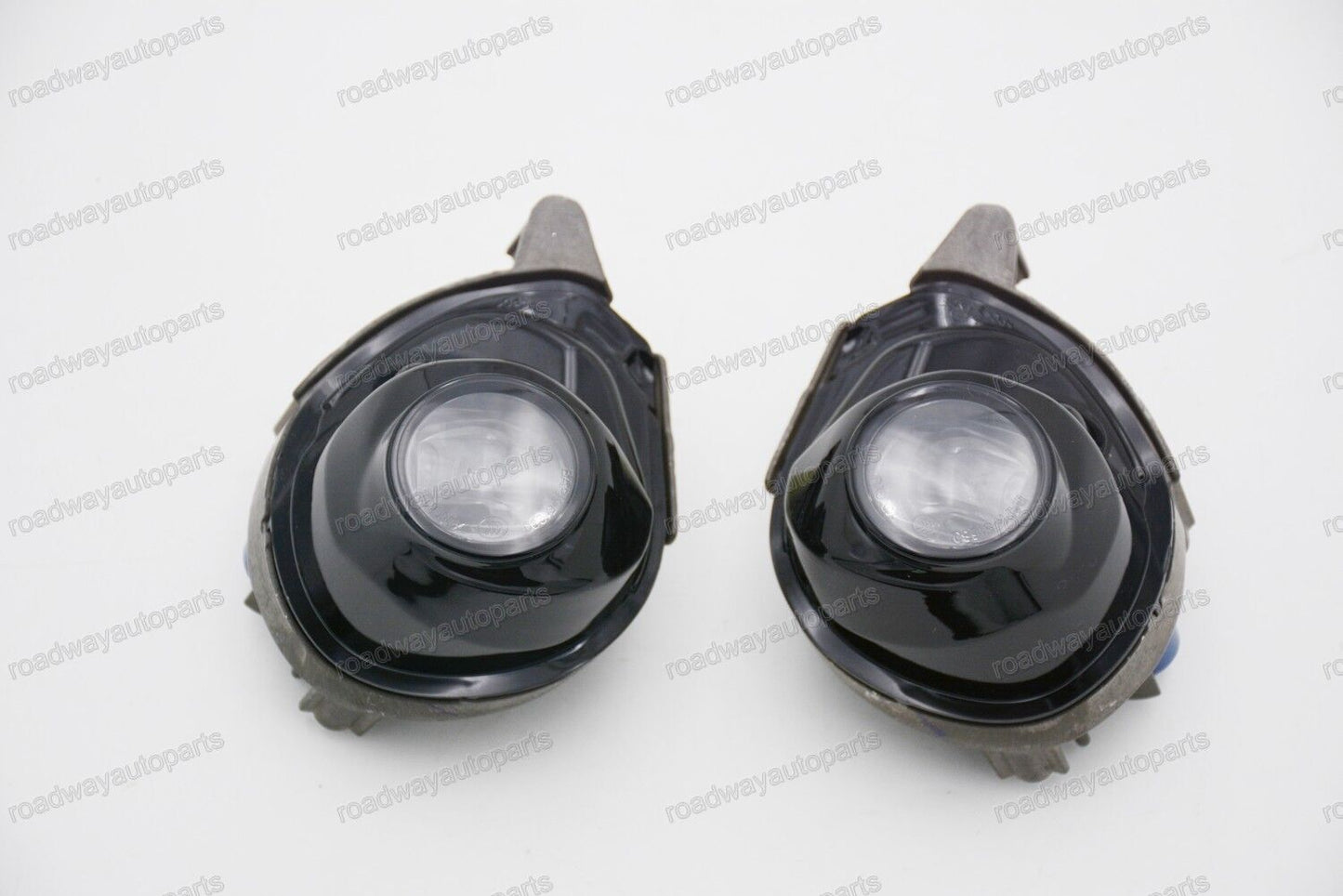 Front Bumper Left Right Fog Lights Driving Lamps for Mazda 3 Axela 2017 2018