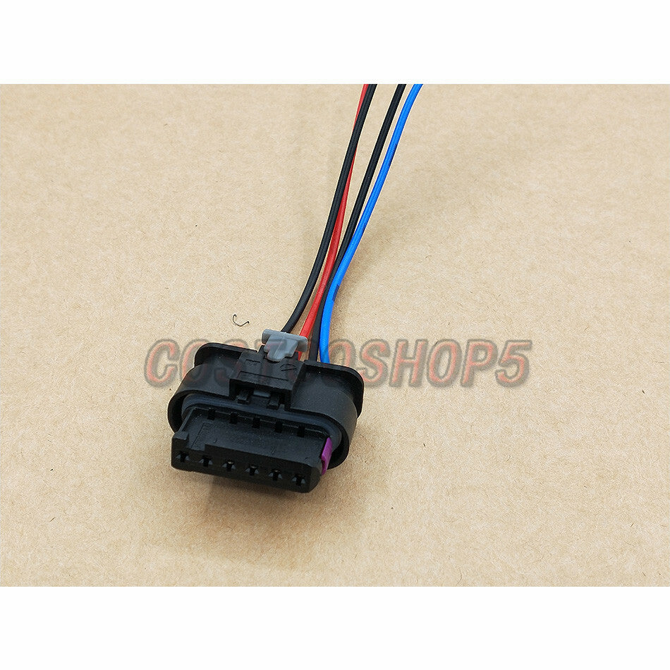 2PCS CONECTOR for BMW F30 F35 Bulb Holder Rear Light Side Panel Left Right