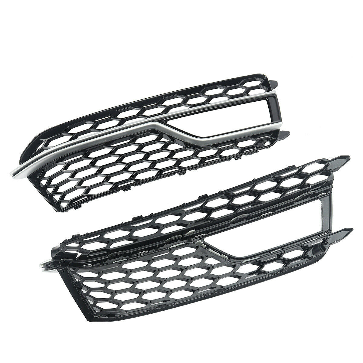 A pair of fog light bezels with chrome grille trim are available on the for Audi A5 S5 S Series 2013-2016.