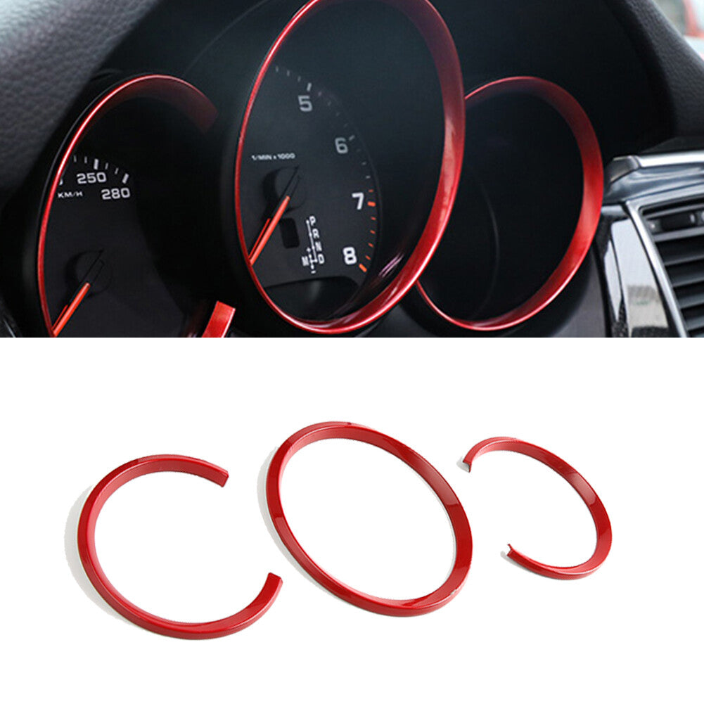The red instrument cluster trim is available on the 2014 for Porsche Macan.