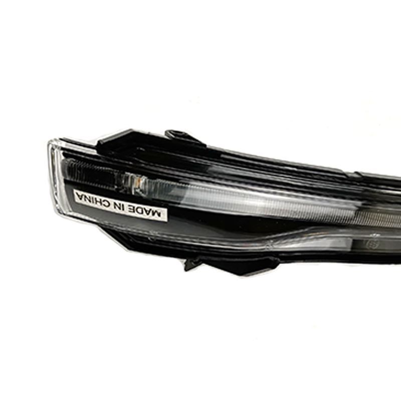 Two front LH and right-hand mirror turn signals are suitable for 16-17 CES grade W205 A205 W213