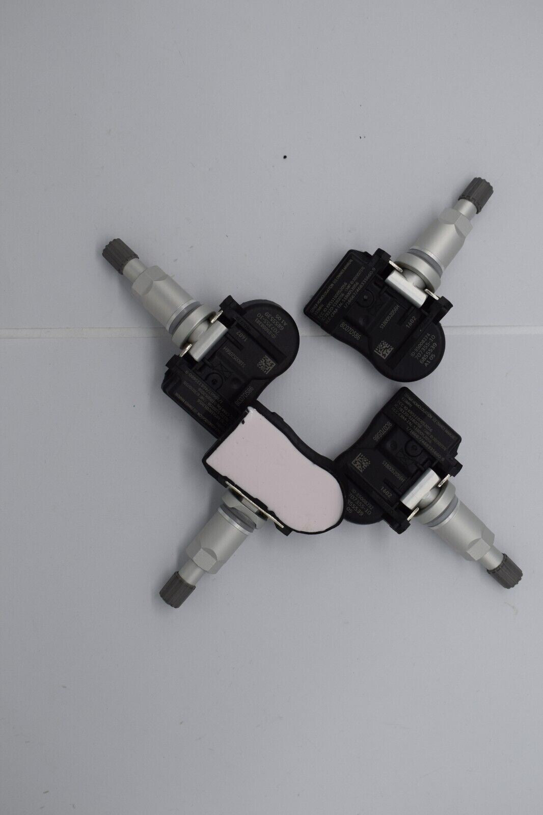 SET OF 4 NEW 433MHz Tire Pressure Sensor TPMS for BMW for MINI OEM SPEC 36106855539