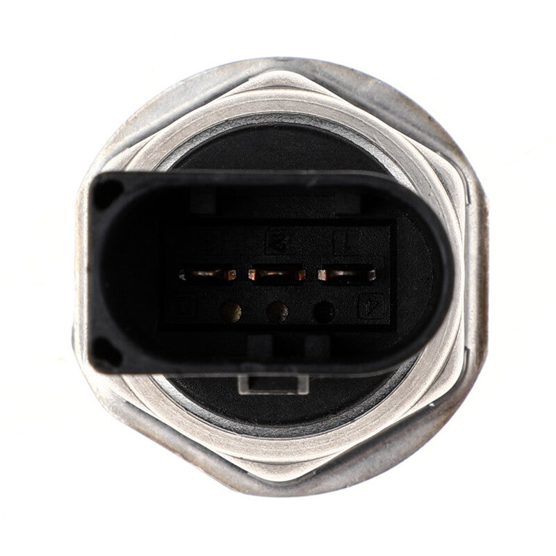 55PP16-03 fuel pressure sensor is suitable for Volkswagen for Passat , Touareg, for Audi A6, A7, Q7, etc.