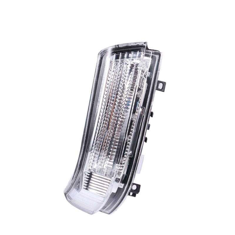 Suitable for 2009-13 for Mitsubishi Pajero V73 V87 V93 LED rearview mirror turn signals.